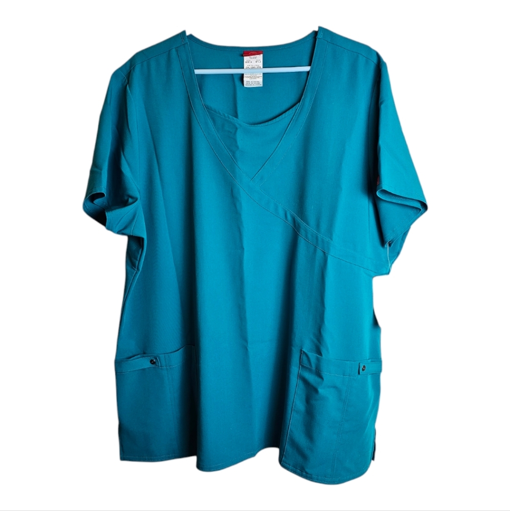 Dickies Scrub Top